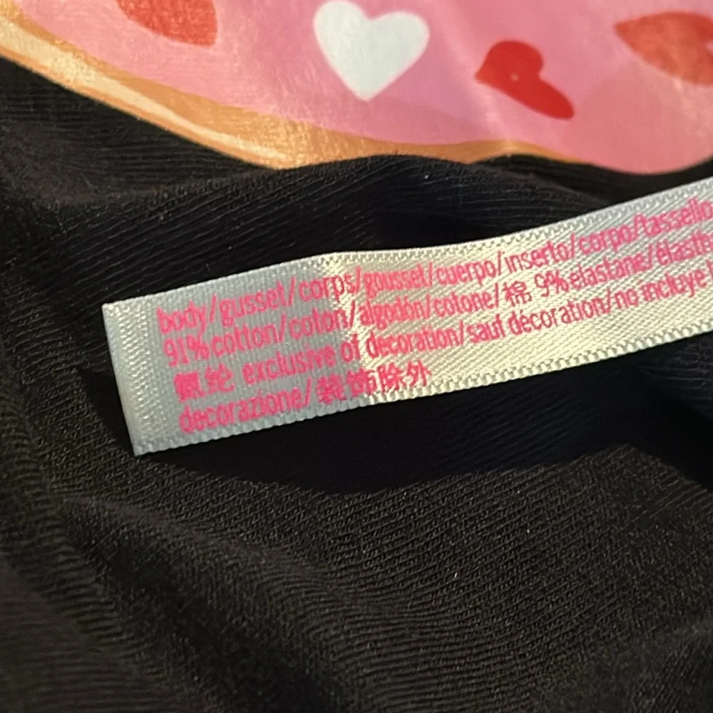 PINK Victoria’s Secret Shortie Black Panties with 2 large Pink Hearts Size L NWT - Picture 7 of 7